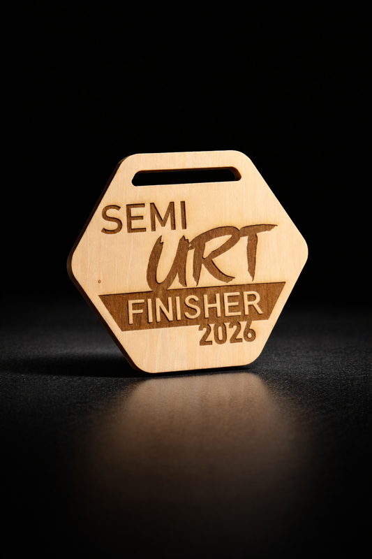 Médaille bois semi urt finisher 2026